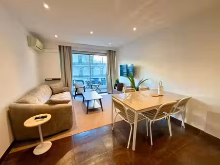 location appartement 3 pièces 54 m² à cannes (06400)