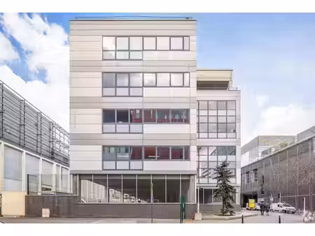 location local d’activités 12355m²