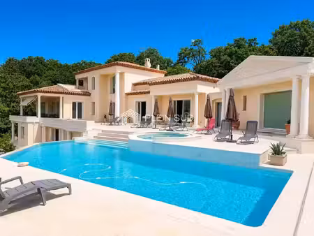 location maison 6 pièces 290 m² à valbonne (06560)