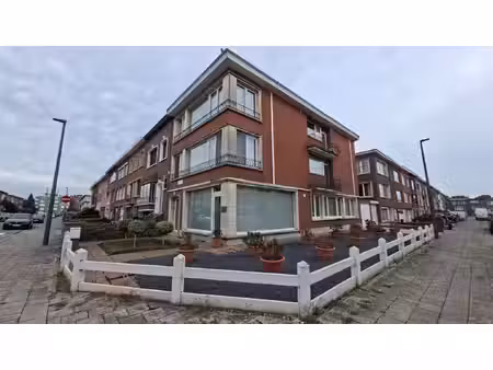 appartement te koop in deurne met 1 slaapkamer
