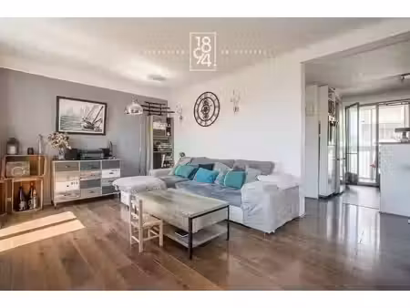 vente appartement 4 pièces 79 m² à aix-en-provence (13090)  310 000 €