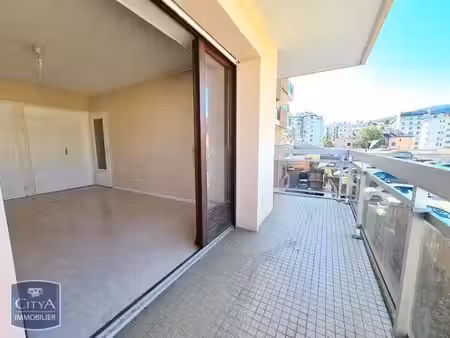 appartement à louer 1 pièce 25.09 m² - annecy (74) - 685€
