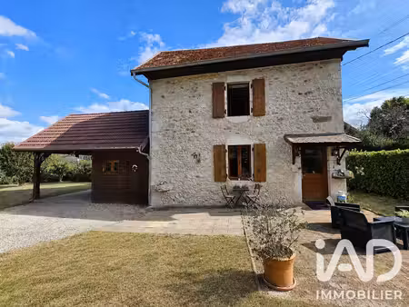 maison de village à peyrieu (01300)