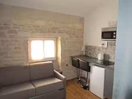 studio meuble 12 m2 quartier jeannin / 30 octobre