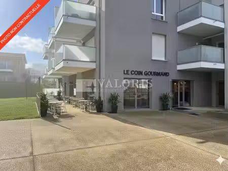 location commerce 60m² à 128m²