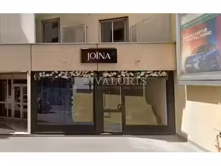 vente commerce 65m²