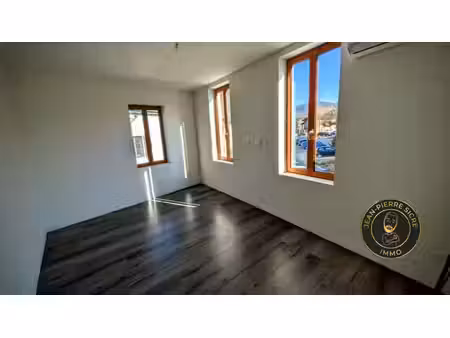 vente commerce martres tolosane 31220 120m²