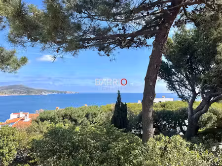 location maison 3 pièces 70m2 banyuls-sur-mer (66650) - 950 € - surface privée