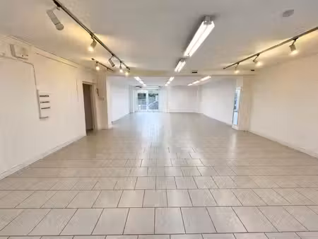vente commerce corbeil-essonnes 91100 124m²