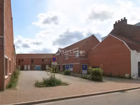 vente commerce lille 59260 38m² à 263m²
