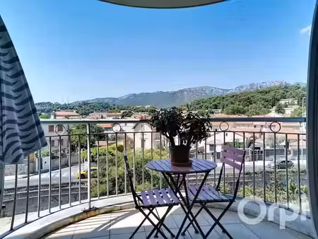 vente appartement 2 pièces 30 m² à toulon (83000)  130 000 €