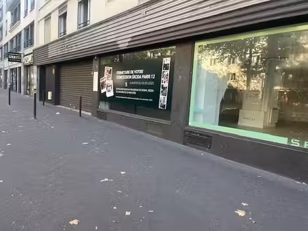 location commerce paris 75012 602m²