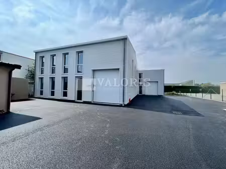 location local d’activités chassieu 69680 360m²
