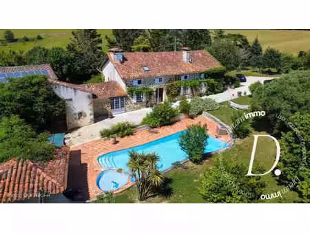 maison avec vue sur les pyrénées sans aucun voisin et avec pis