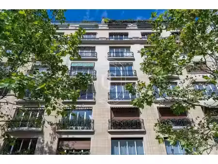 location locaux professionnels 6 pièces 153 m² à paris 16ème (75016)  5 737 €