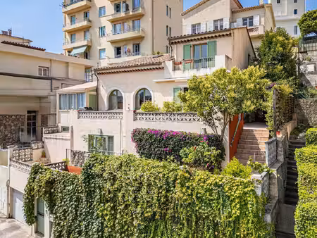 nice - bas cimiez - maison 170m² avec 4 chambres  terrasses et garage