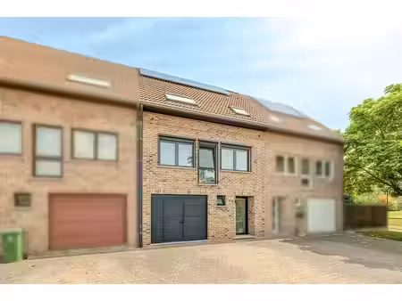 huis te koop in merksem met 4 slaapkamers