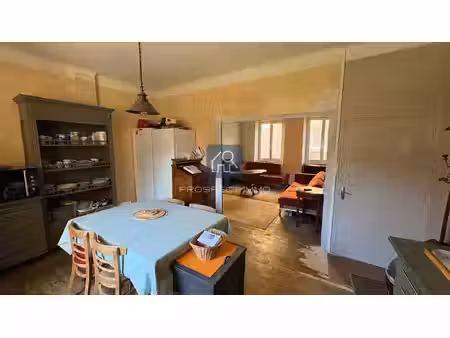 maison rénovée avec vue sur le lot