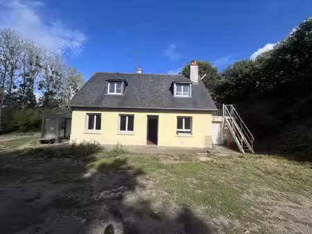 maison de charme avec fort potentiel javené