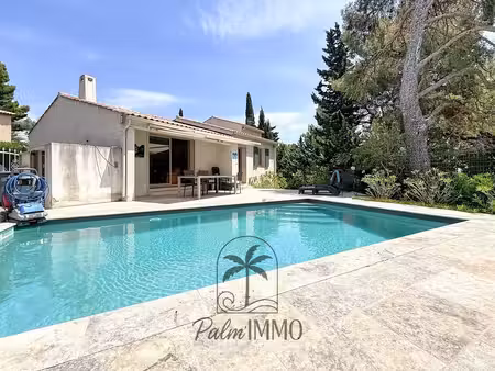 bandol villa 110m2 - 4 chambres avec piscine à 10 minutes à pied de la plage et du...