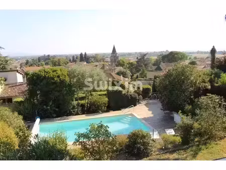 maison 6 pieces - piscine et dependances