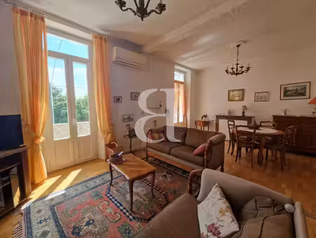 charmante maison de ville à nyons avec belle terrasse