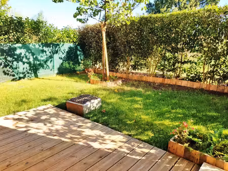 appartement t2 - 41 m² + jardin - saint-jean