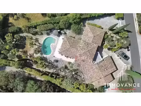 vente villa 5 pièces 161 m² à saint-jean-de-cuculles (34270)  670 000 €