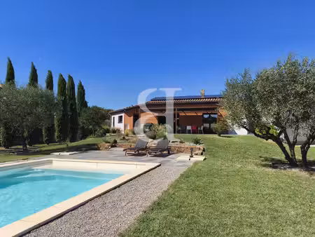 villa contemporaine à vendre avec piscine et terrain de 1500m²