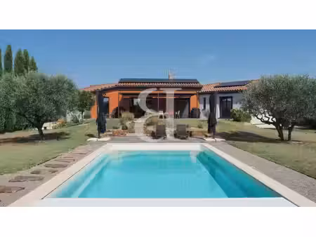 villa contemporaine à vendre avec piscine et terrain de 1500m²