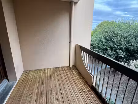 roseraie / argoulets - t3 avec balcon et place de parking so
