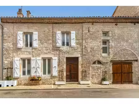 maison de village avec jardin et garage