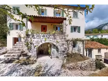 vente maison 5 pièces 144 m² à tourrette-levens (06690)  595 000 €