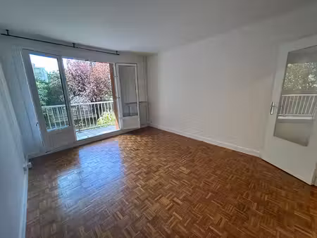 location appartement 2 pièces  43.25m²  bry