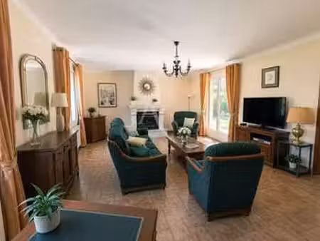 vente maison à la chapelle-sur-erdre (44240) : à vendre / 200m² la chapelle-sur-erdre