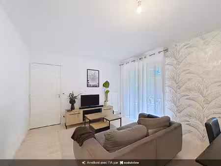 location appartement 2 pièces  44.87m²  la chapelle