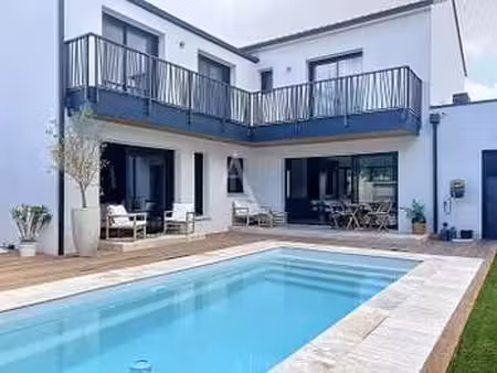 vente maison piscine à sainte-luce-sur-loire (44980) : à vendre piscine / 146m² sainte-luc