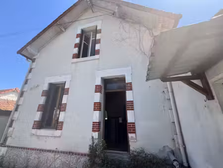 nevers  quartier calme  magnifique maison bourguignonne à remettre à votre goût.
