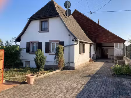 exclusif - propriété composée d'une maison principale et de dépendances sur 15 17 ares