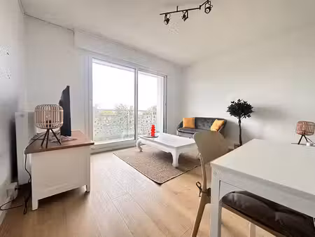 appartement 1 pièce à louer à combs-la-ville - exclusivité guy hoquet