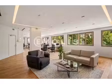 location bureaux paris 75018 225m²