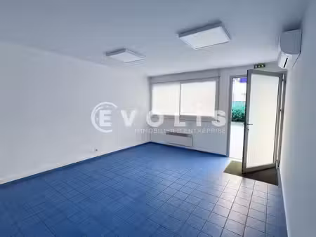 location local d’activités eysines 33320 564m²