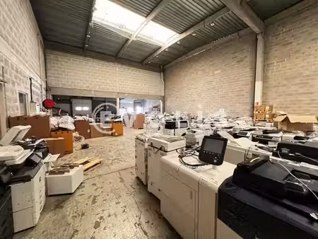 location local d’activités lisses 91090 1501m²