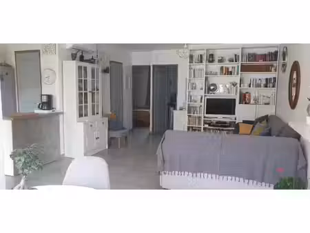 appartement cogolin 2 pièce(s) 56.74 m2 coup de coeur dans quartier résidentiel sécuriser.