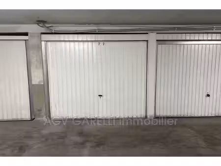 location parking hyeres 83400