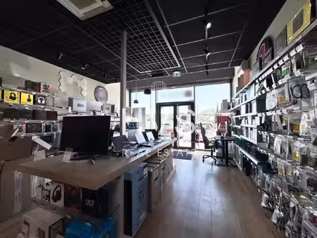 location local commercial 150m² aix en provence 90ème