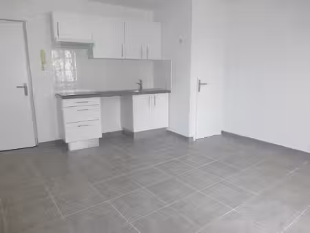 location appartement 1 pièce 32m² biot 06410