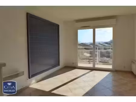 location appartement 2 pièces 34m² sisteron 04200