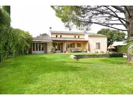 location maison 7 pièces 204m² carpentras 84200