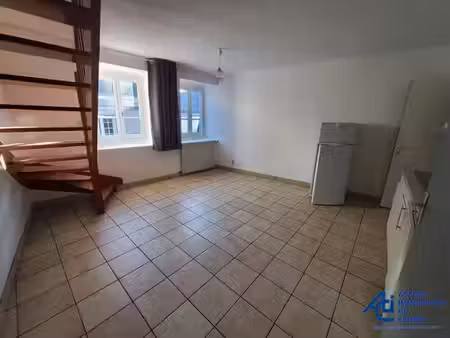 location appartement 2 pièces 28.18 m² à pontivy (56300)  405 €